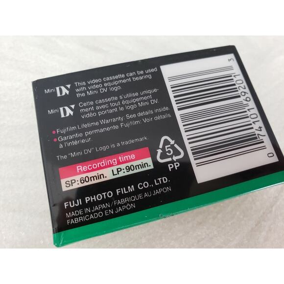 NEW FUJIFILM DVC Mini DV SP 60min LP‎ 90min DVM60 Digital Video Cassette - Picture 3 of 3